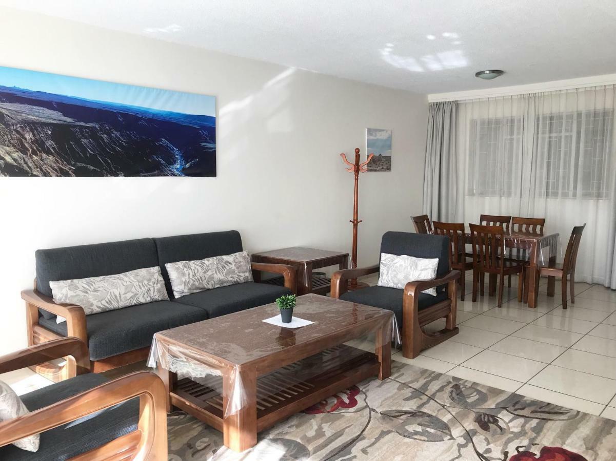 Home Inn Self-Catering ويندهوك المظهر الخارجي الصورة